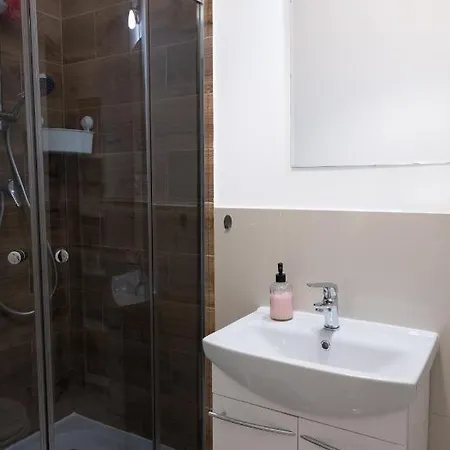 Clicktheflat Aleje Niepodleglosci Center 바르샤바