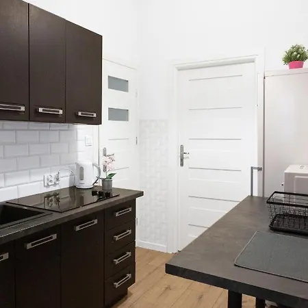 Clicktheflat Aleje Niepodleglosci Center *